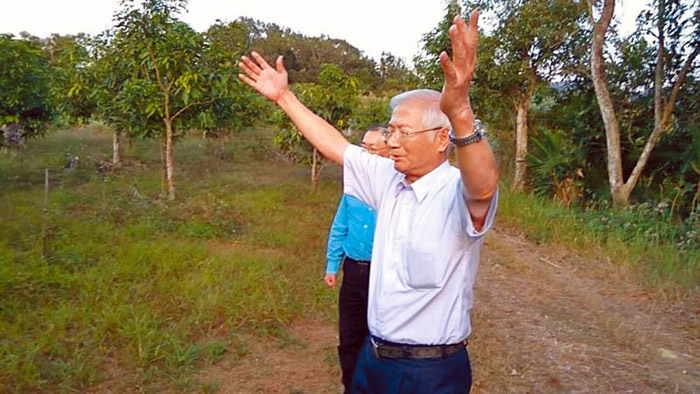 黃明鎮牧師是助人跨坎的陪伴者（黃明鎮牧師提供）