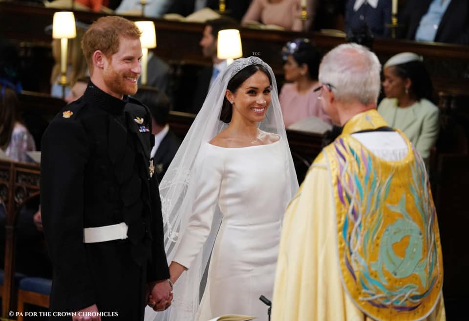 當年在坎特伯里大主教祝福下結婚。（圖／Sussex Royal臉書）