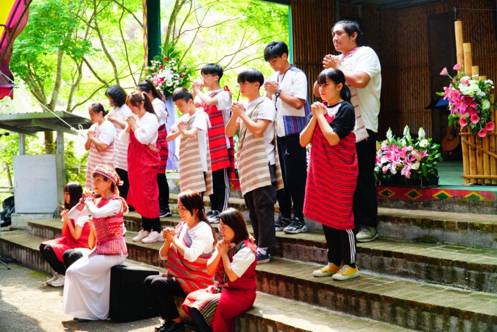 舞蹈中祈禱(圖/黃多加攝影)