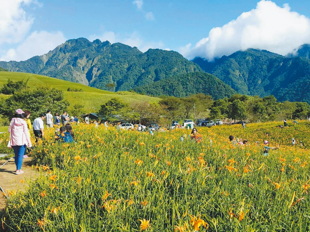 教會致力於維護好山好水，結合套裝旅行。(圖張英美牧師提供)