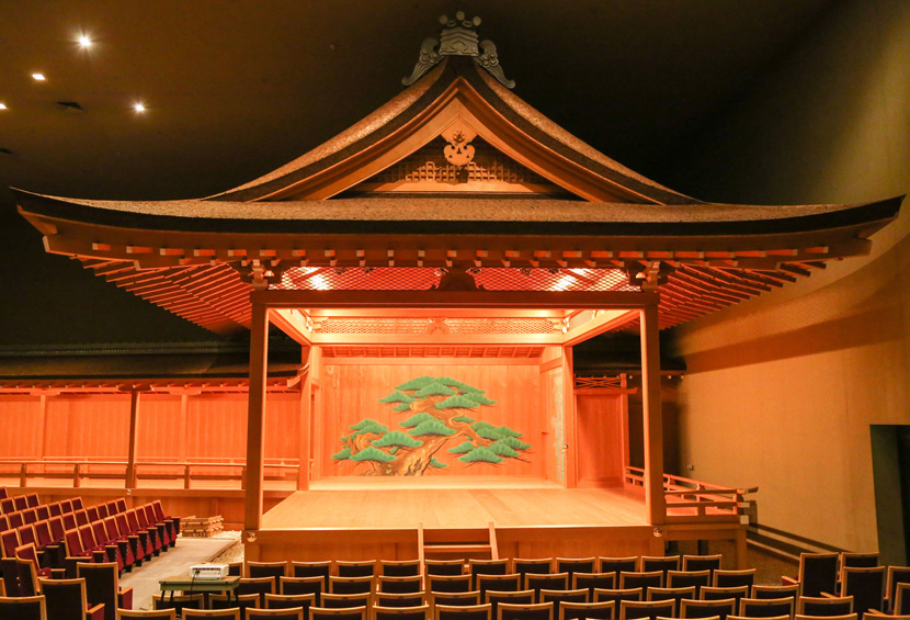 日本傳統能劇舞台