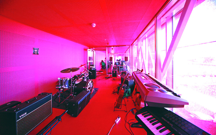火紅的音樂工作室