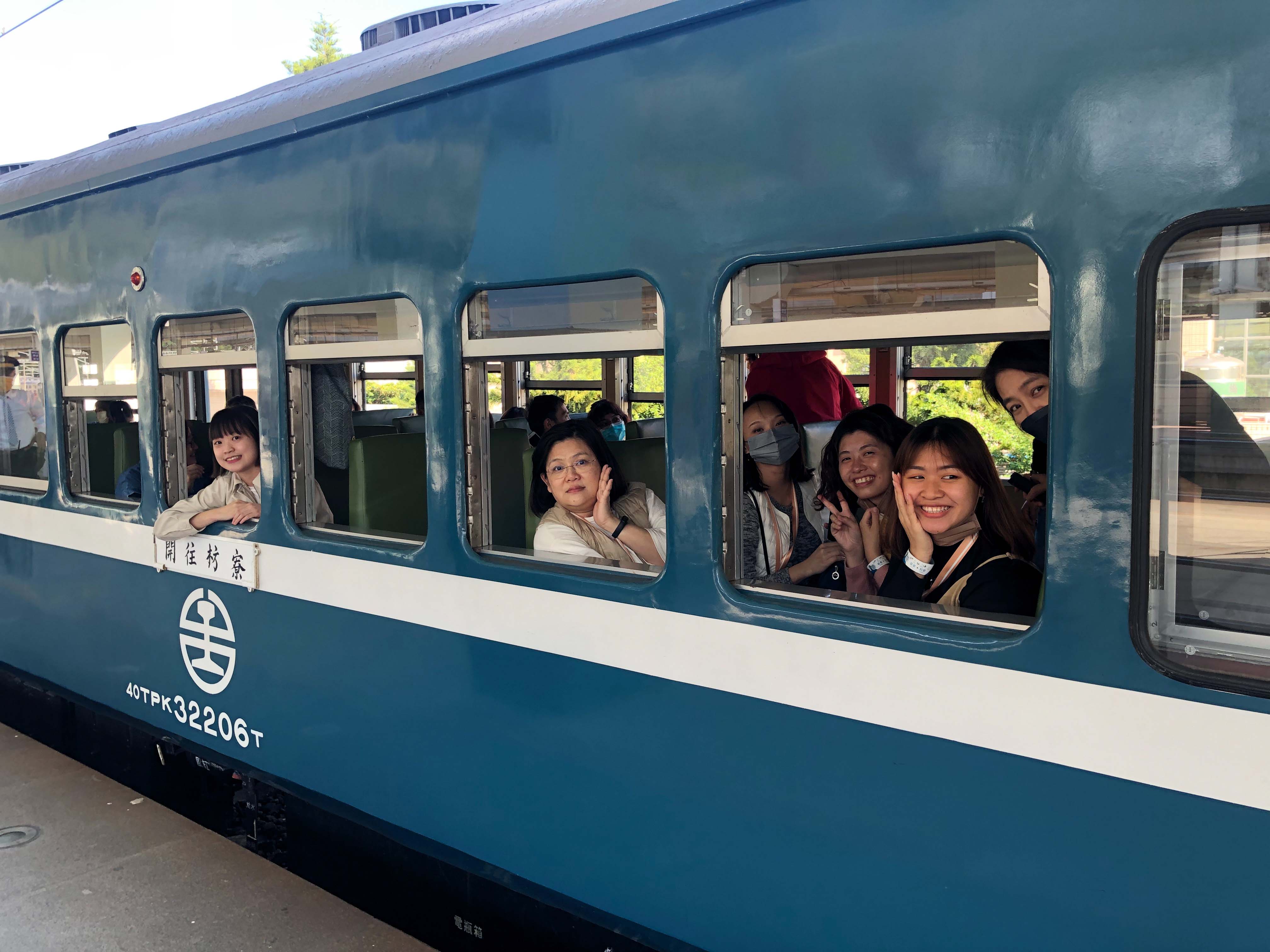 藍皮解憂號懷舊車廂。（圖／林新梅攝影）