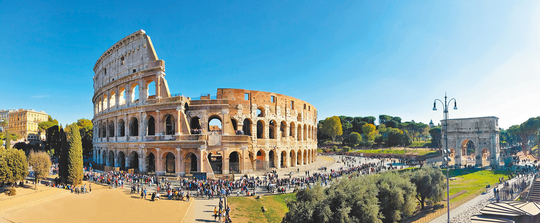 尼祿金宮佔地廣大，日後羅馬競技場也是蓋在其宮殿基礎上。