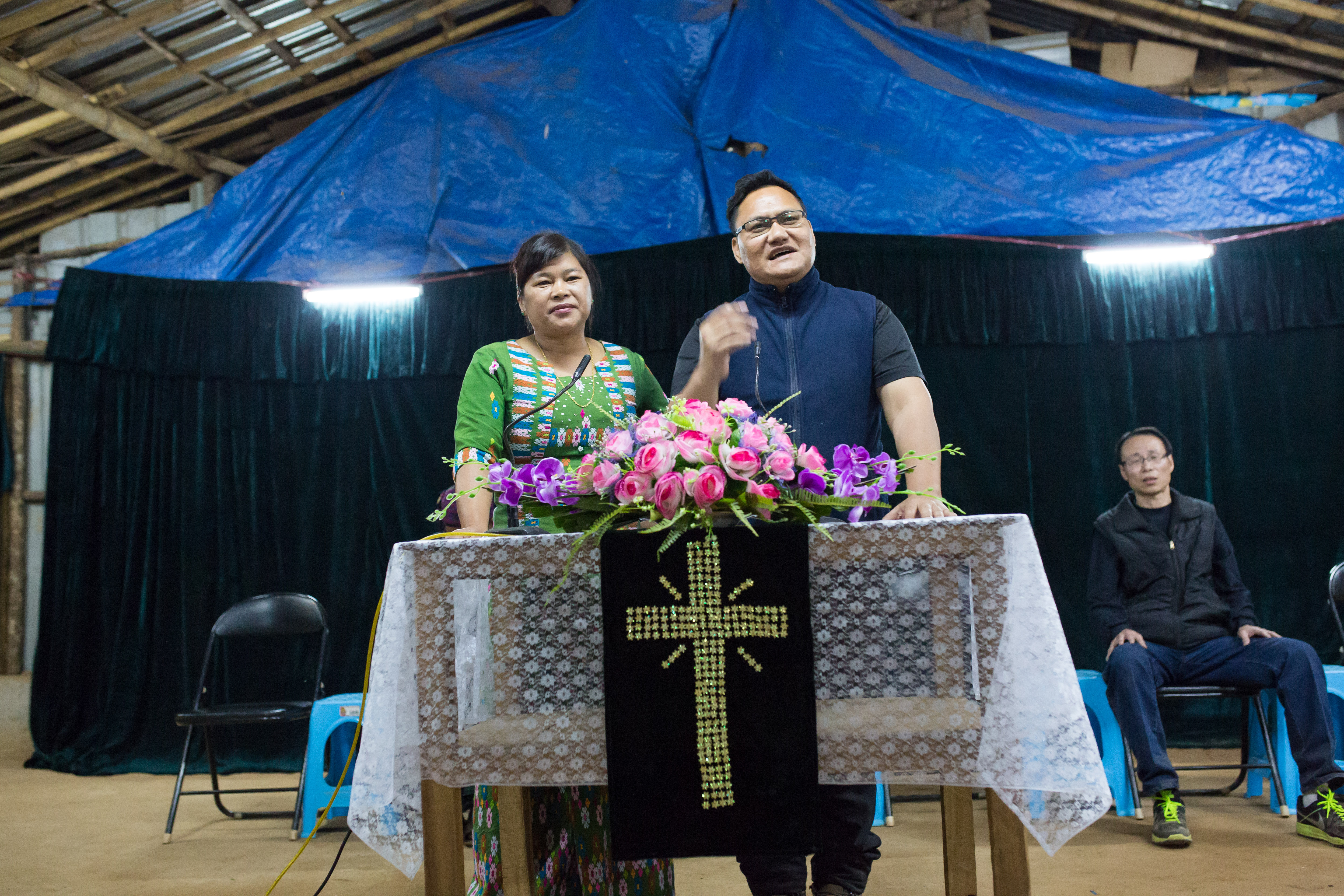 魯瑪夫傳福音給緬甸難民，帶來救恩與盼望。（圖/受訪者提供）