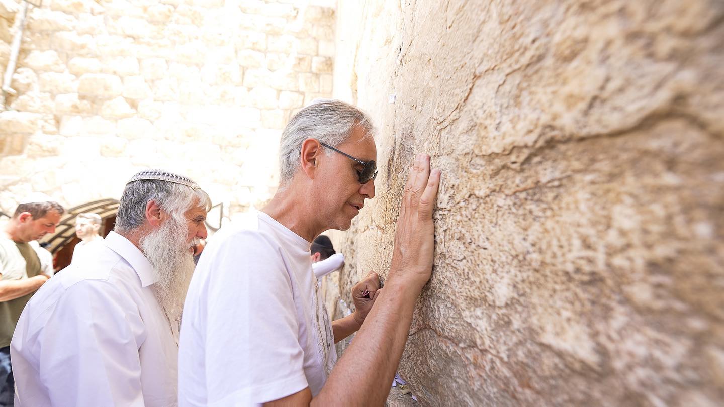 訪問以色列。（圖／翻攝自FB@Andrea Bocelli）