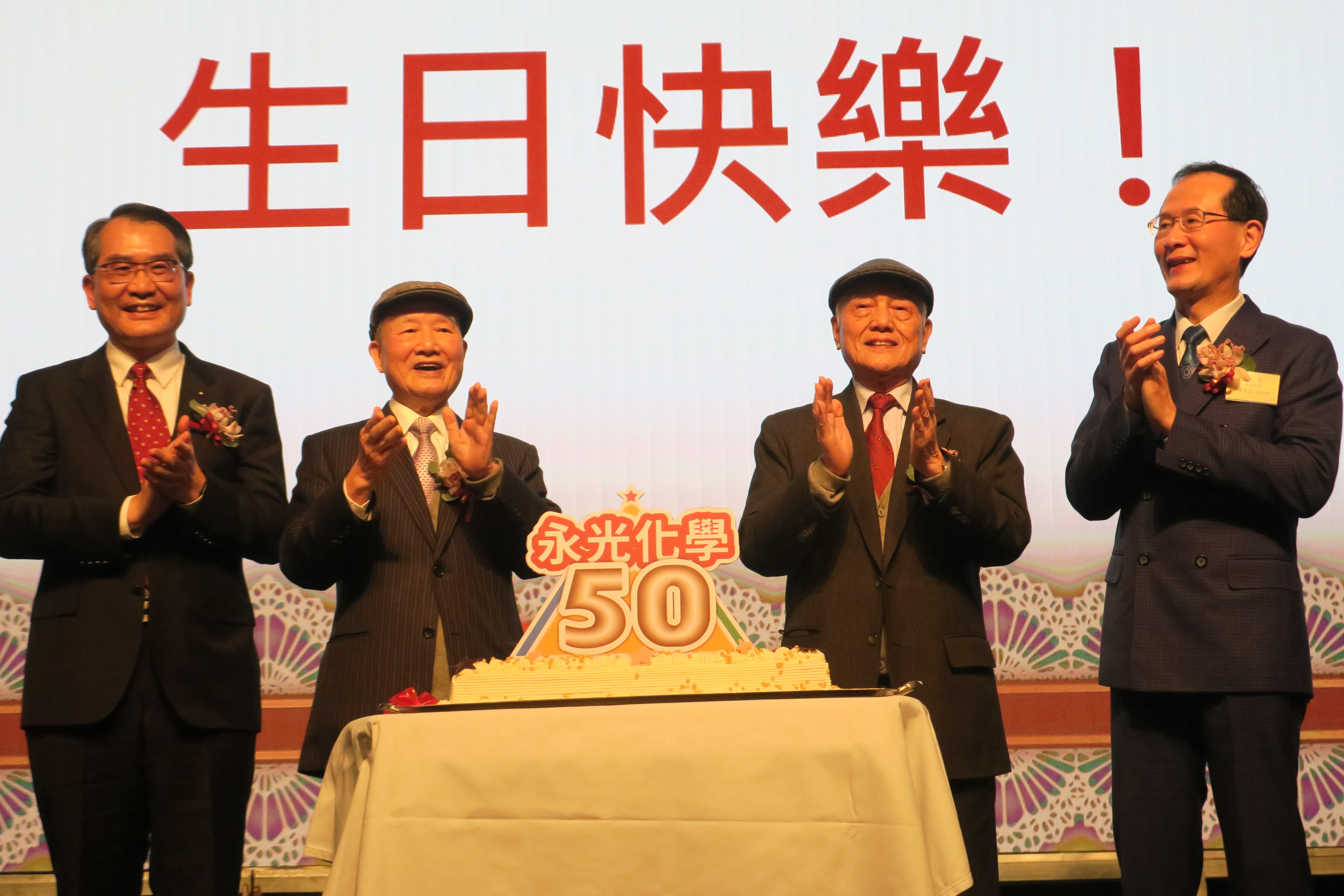 唱生日快樂歌。(圖/李容珍攝影)