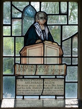 教堂的花窗有約翰．牛頓的肖像。（圖／翻攝自olney.church）