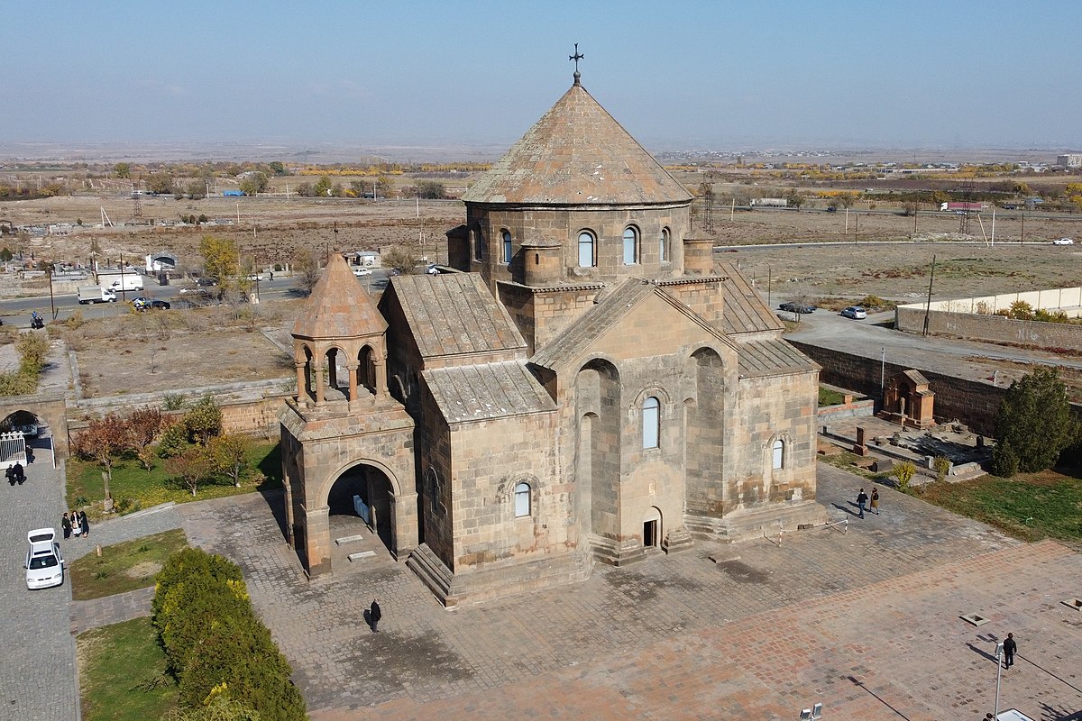 座落於亞美尼亞首都葉爾溫的聖里普西梅教堂，是亞美尼亞教堂建築的設計藍本。（圖／wikimedia）