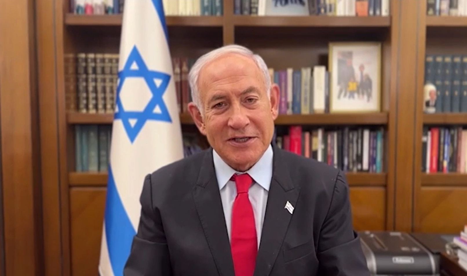 以色列總理納坦雅胡以錄影方式歡迎與會者。（圖／截圖自直播畫面）