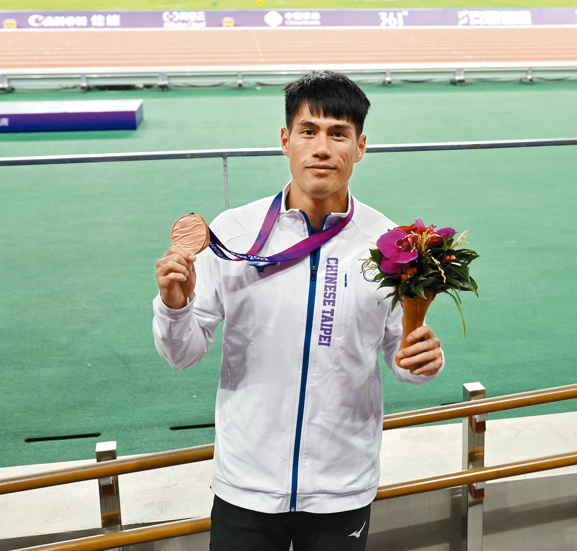 杭州亞運勇奪男子200公尺銅牌的楊俊瀚。（圖／中華奧會臉書翻攝）