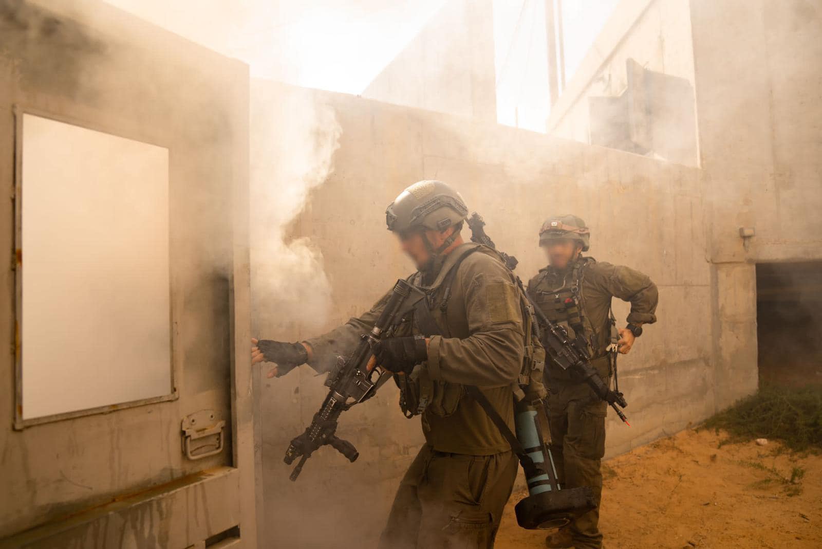 以色列軍人與哈瑪斯展開巷戰。（圖／IDF臉書）