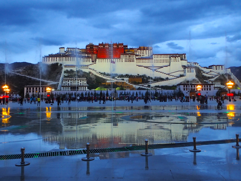 西藏拉薩布達拉宮。（作者提供）