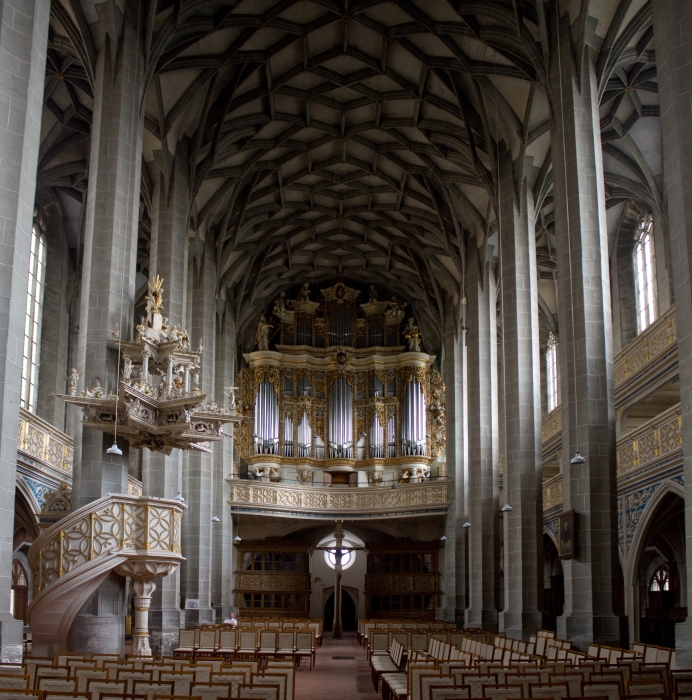 韓德爾在哈勒加爾文大教堂受洗，弗里德里希．W．扎喬和韓德爾也在這裡擔任管風琴演奏家。（圖／Wikimedia